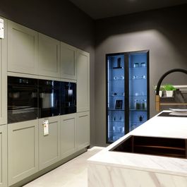 Selection K35 - AV 2045 Carrara weiß • JOPPE Exlusive Küchen