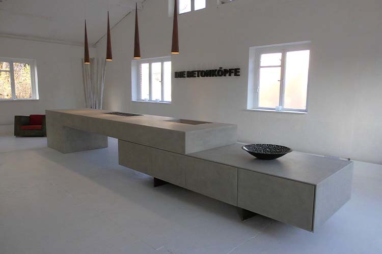 Beton-Küche mit Industrial-Ästhetik bei JOPPE Exklusive Küchen